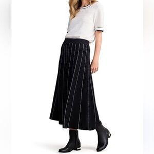 Elie Tahari Black Comfy Stretch Knit Swingy Darted A-Line Retro Midi Skirt M